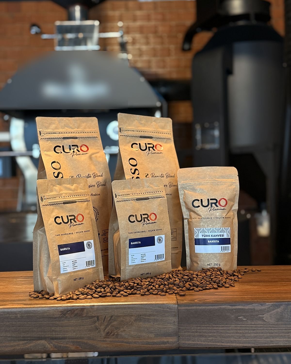 CURO Premium taze kavrulmuş kahve paketleri ve kavrum makinesi